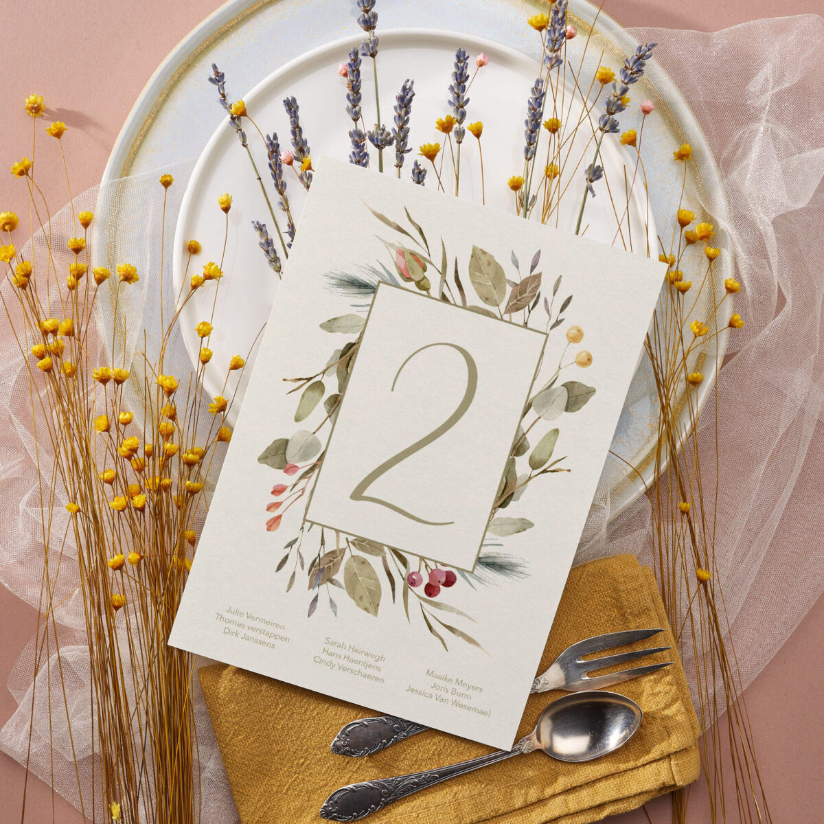 Huwelijk tafelkaarten boho warm boeket in aquarel